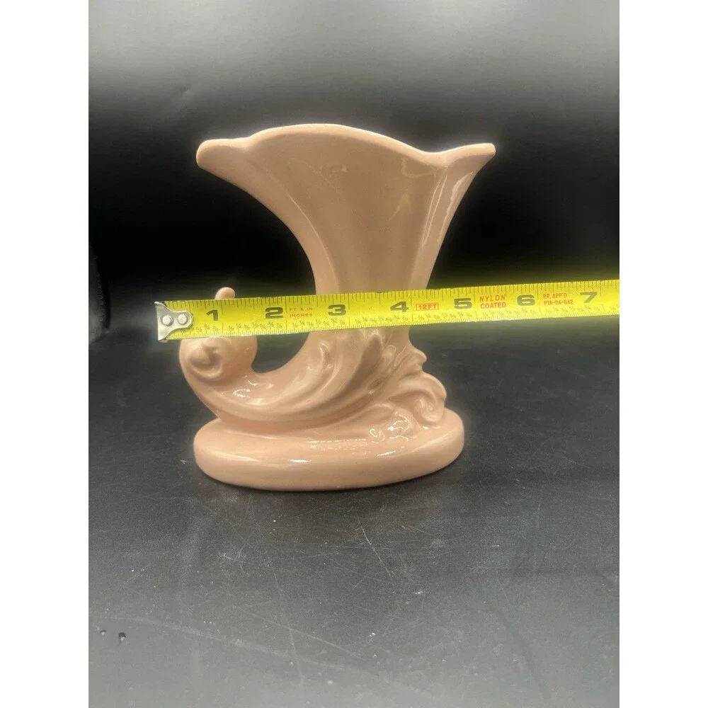 Vintage Art Deco 1940s Cornucopia Vase #1133 - Mauve Pink Glaze MCM Pottery